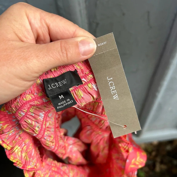 J Crew Smocked featherweight satin tank top, BNWT, size M - Picture 9 of 10